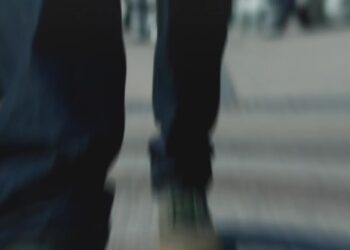 Bouncing Zoom Transition